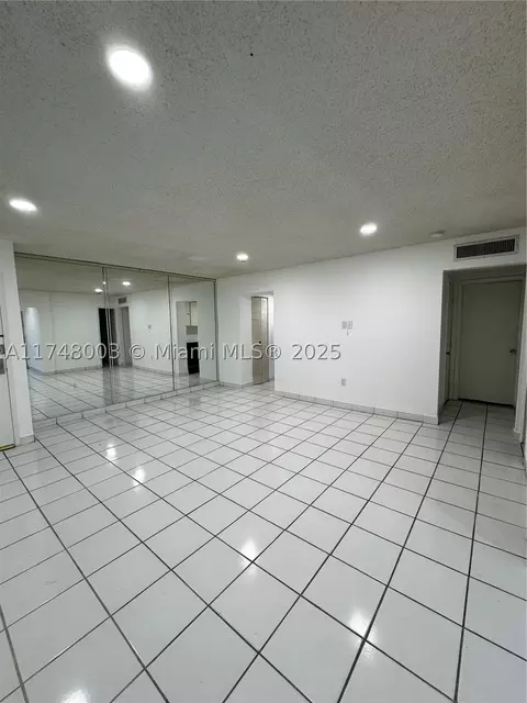 750 NW 43rd Ave #103, Miami, FL 33126