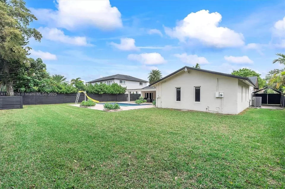  7020 SW 95th Ct, Miami, FL 33173 photo 23