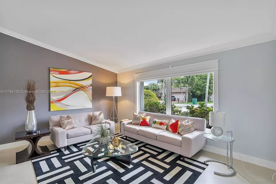  7020 SW 95th Ct, Miami, FL 33173 photo 4