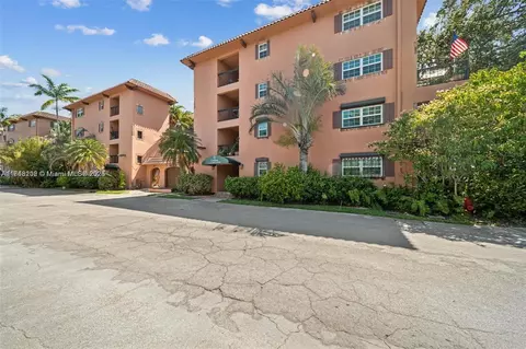 620 Tennis Club Dr #311, Fort Lauderdale, FL 33311