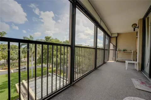 Exterior - 2800 N 46th Ave #A608, Hollywood, FL 33021 photo 9 of 12