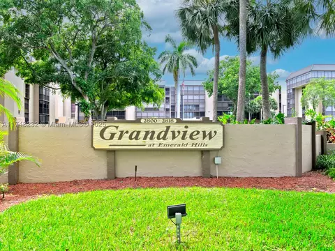 2800 N 46th Ave #A608, Hollywood, FL 33021