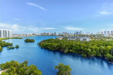 16385 Biscayne Blvd #1221, North Miami Beach, FL 33160