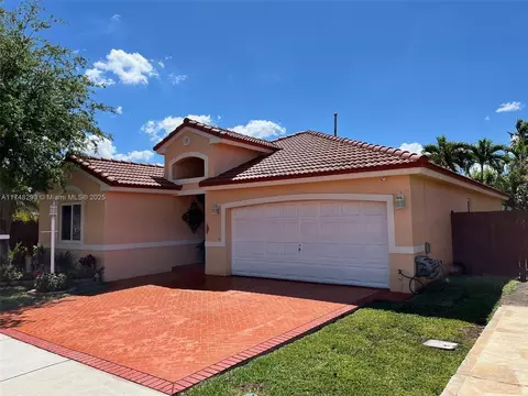 15738 SW 84th Ter, Miami, FL 33193