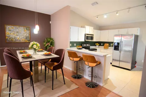 11991 NW 11th St #11991, Pembroke Pines, FL 33026