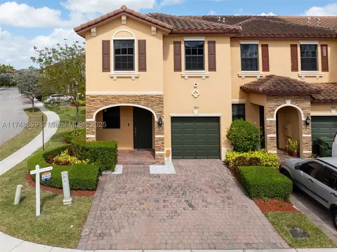 3751 SE 2nd St #3751, Homestead, FL 33033