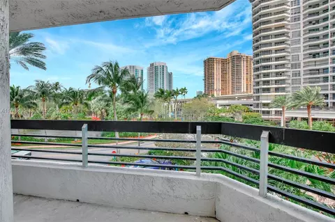 19101 NE 36th Ct #307, Aventura, FL 33180
