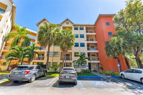 8180 Geneva Ct #325, Doral, FL 33166