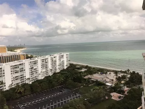 791 Crandon Blvd #PH2, Key Biscayne, FL 33149