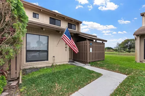 1941 SW 82nd Ave, Davie, FL 33324