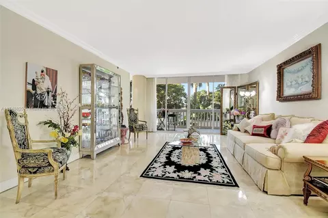 2000 Island Blvd #410, Aventura, FL 33160