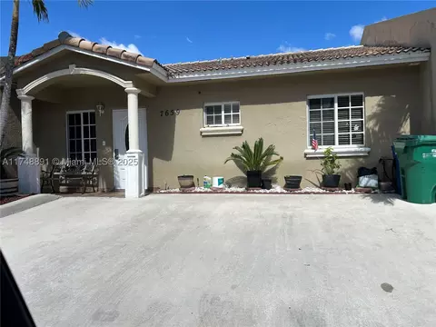 7659 NW 182nd Ln #806, Hialeah, FL 33015