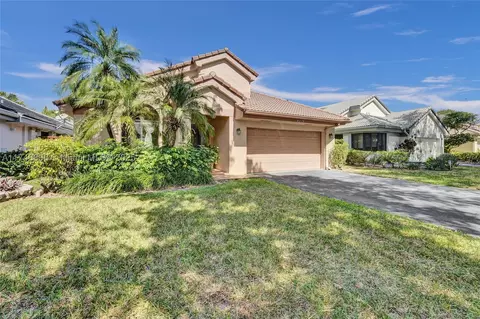 9375 NW 18th Pl, Plantation, FL 33322