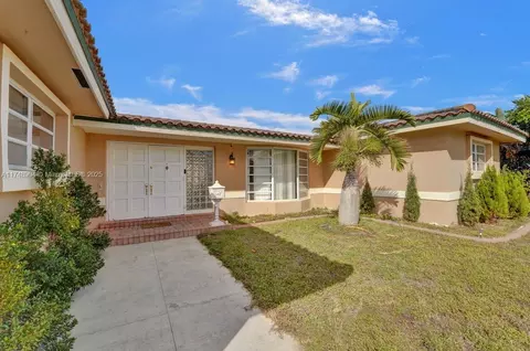 4819 Mckinley St, Hollywood, FL 33021
