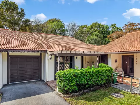 7053 Marlberry Ln #7053, Tamarac, FL 33321