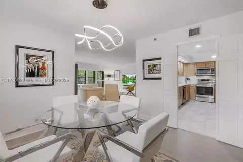 3200 Port Royale Dr N #307, Fort Lauderdale, FL 33308