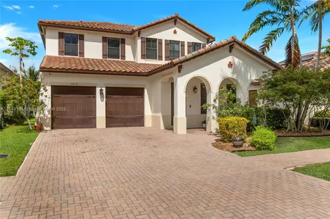 4038 NW 85th Ave, Pembroke Pines, FL 33024