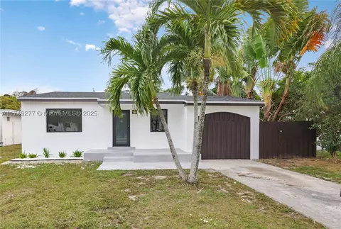 2824 Wiley St, Hollywood, FL 33020