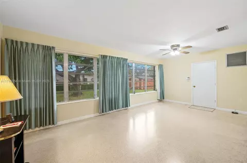 Living - 472 W 15th St, Hialeah, FL 33010 photo 3 of 5