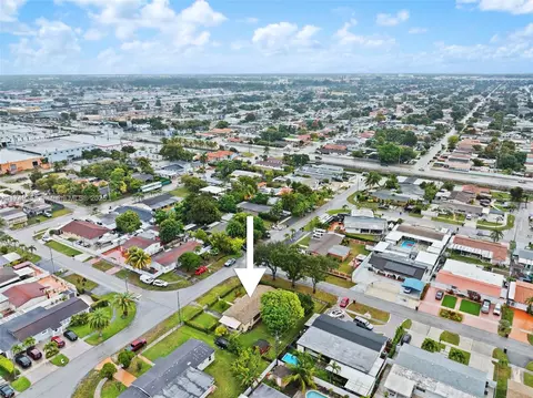 View/Area - 472 W 15th St, Hialeah, FL 33010 photo 7 of 11