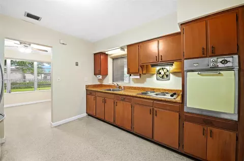 Kitchen - 472 W 15th St, Hialeah, FL 33010 photo 3 of 3
