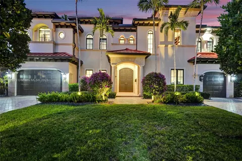2825 NE 37th St, Fort Lauderdale, FL 33308