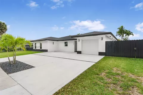 7302 SW 140th Ct, Miami, FL 33183