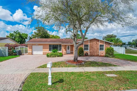 13415 SW 73rd Ter, Miami, FL 33183