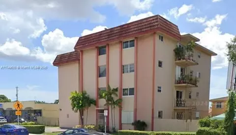 4758 W Flagler St #7, Miami, FL 33134