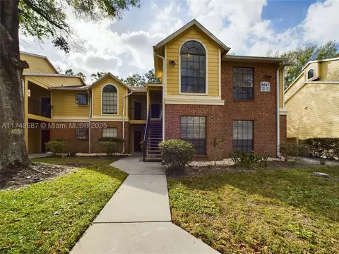 8647 Mallard Reserve #201, Tampa, FL 33614