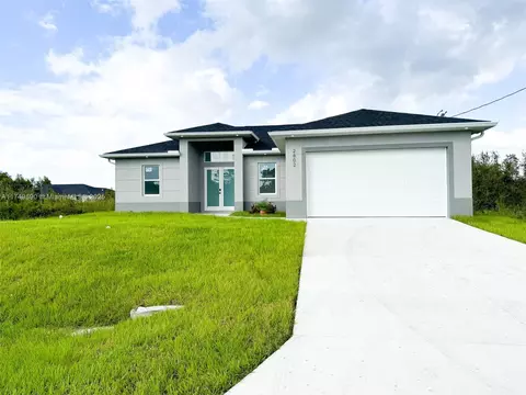 2802 22nd St W, Lehigh Acres, FL 33971