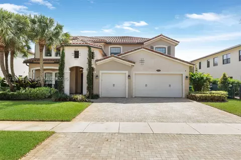 10660 SW 55th St, Cooper City, FL 33328