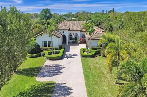 4455 Parkside Rd, Davie, FL 33328