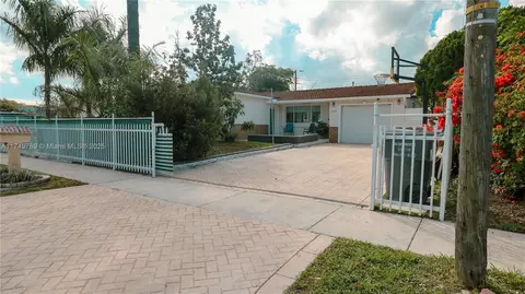 7310 Grant Ct, Hollywood, FL 33024