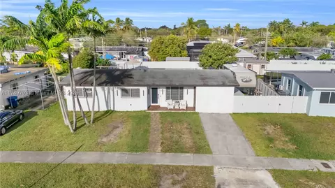 19900 Gulfstream Rd, Cutler Bay, FL 33157