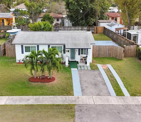 9910 Haitian Dr, Cutler Bay, FL 33189