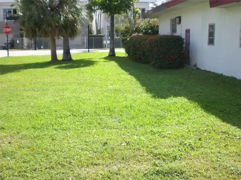 Undisclosed, Sunny Isles Beach, FL 33160
