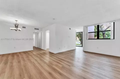 9410 W Flagler St #109-1, Miami, FL 33174