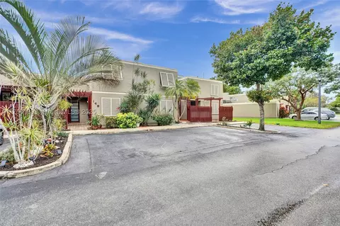 1491 W Fairway Rd #1491, Pembroke Pines, FL 33026