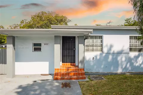 1005 NW 126th St, North Miami, FL 33168