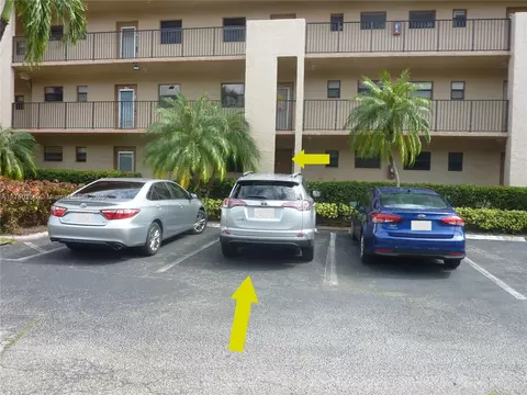 10123 Sunrise Lakes Blvd #104, Sunrise, FL 33322