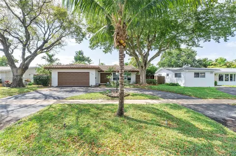 5300 Adams St, Hollywood, FL 33021