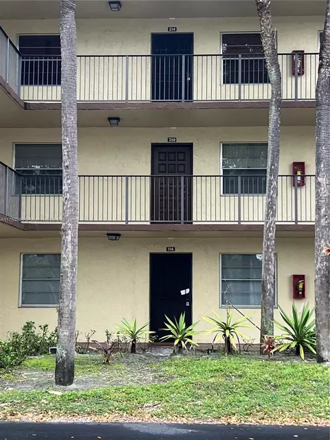 3161 NW 47th Ter #114, Lauderdale Lakes, FL 33319