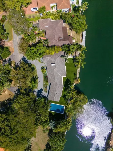 754 Jeronimo Dr, Coral Gables, FL 33146 photo 7