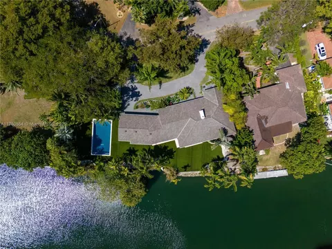 754 Jeronimo Dr, Coral Gables, FL 33146 photo 6