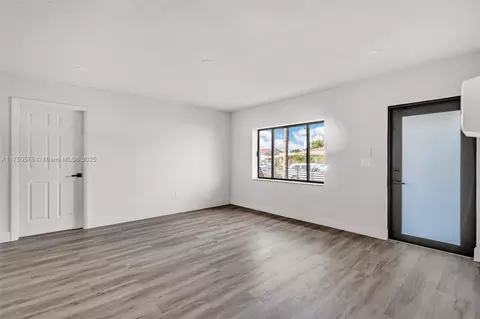 Living - 890 E 23rd St, Hialeah, FL 33013 photo 3 of 4