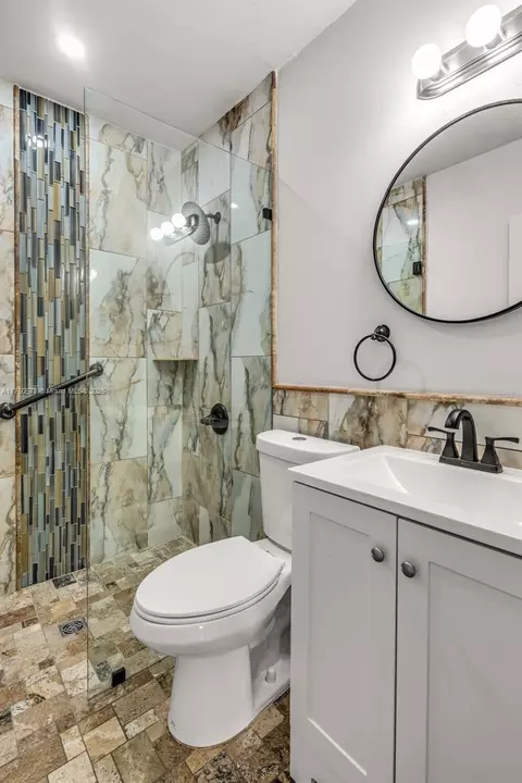 Bath - 890 E 23rd St, Hialeah, FL 33013 photo 2 of 3