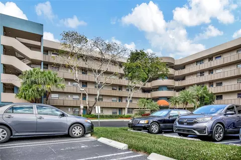 1001 Colony Point Cir #517, Pembroke Pines, FL 33026