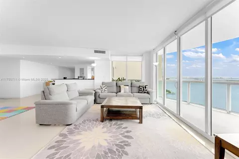 Living - 1800 N Bayshore Dr #2101, Miami, FL 33132 photo 2 of 6