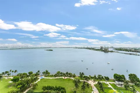 View/Area - 1800 N Bayshore Dr #2101, Miami, FL 33132 photo 5 of 7